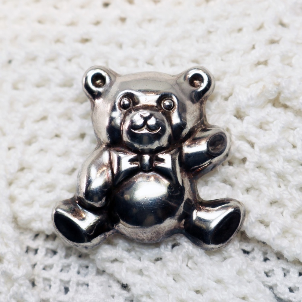 Vintage Sterling Silver Teddy Bear Brooch - Picture 12 of 15